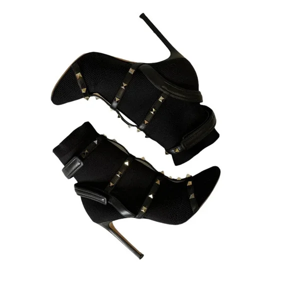 Valentino Garavani Bodytech Rockstud Ankle Boots Size 38.5